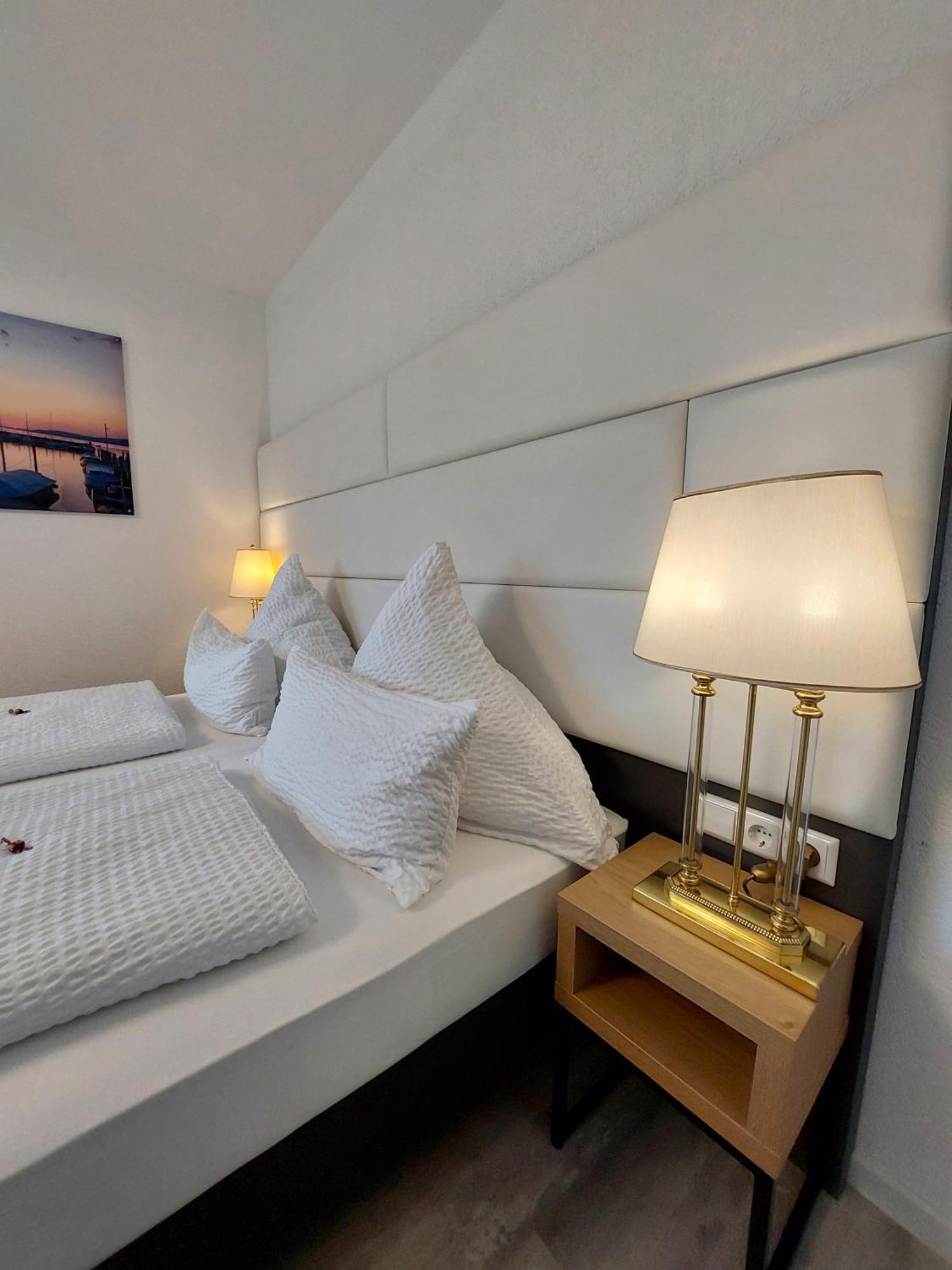 Bodensee Sunshine Zimmer & Apts. Ульдінген-Мюльгофен Екстер'єр фото