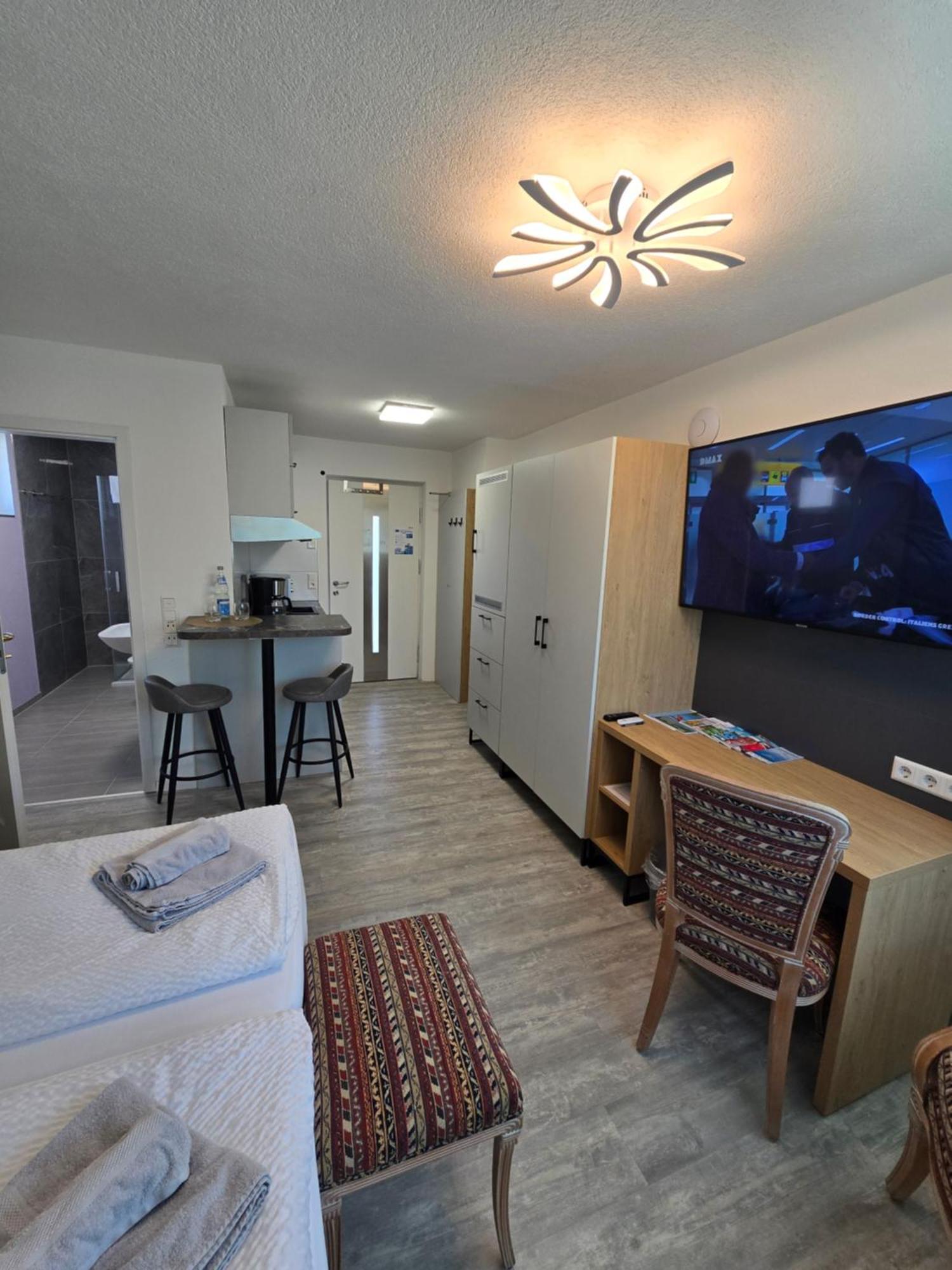 Bodensee Sunshine Zimmer & Apts. Ульдінген-Мюльгофен Екстер'єр фото